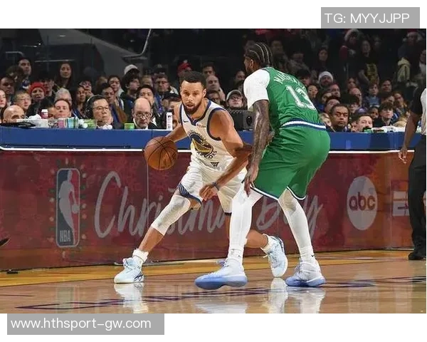 浓眉半场0分回顾上次发生在去年圣诞大战前的伤退时刻 浓眉半场0分回顾上次发生在去年圣诞大战前的伤退时刻